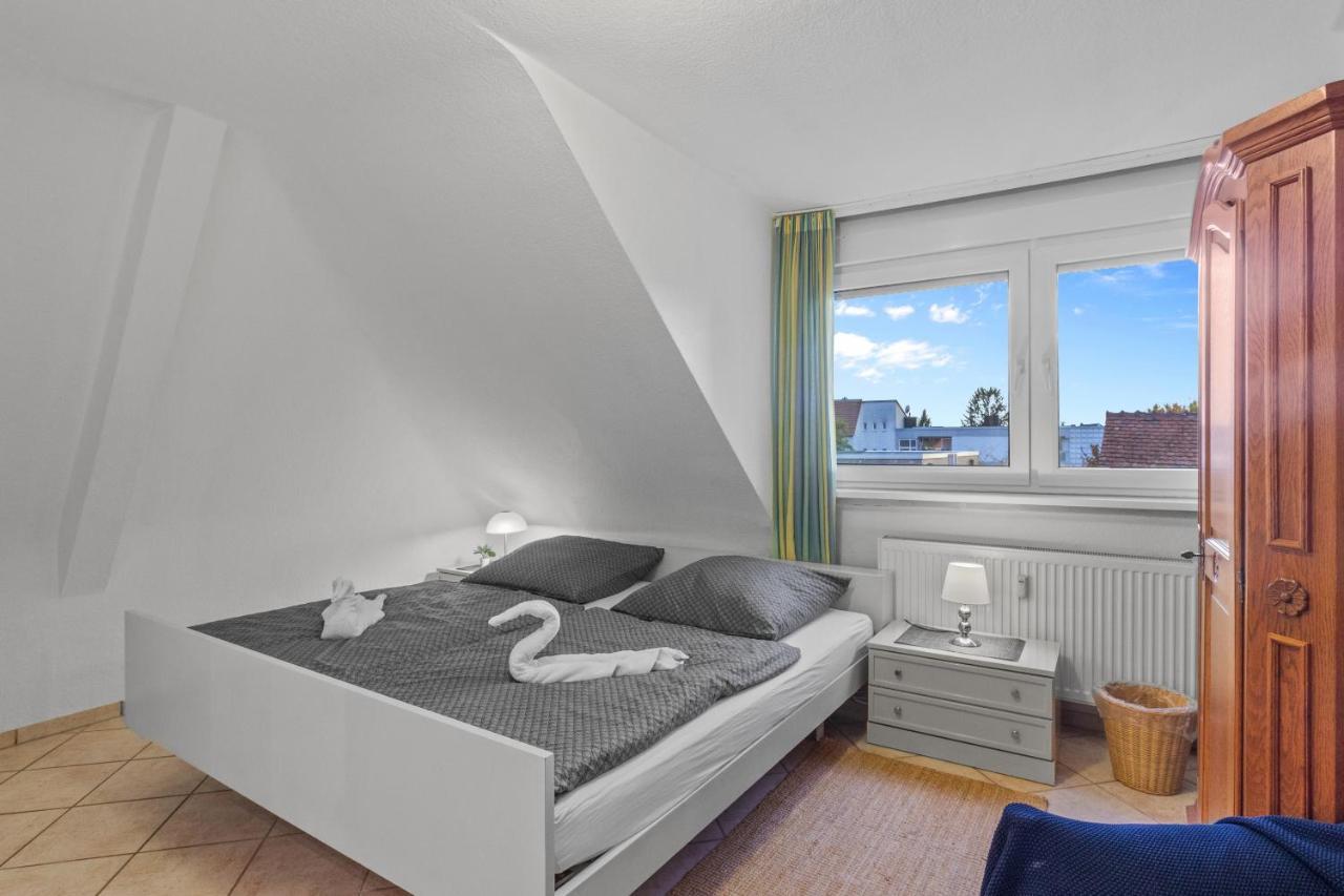 Family And Friends Ludwigshafen Hotel Bodman-Ludwigshafen Bagian luar foto